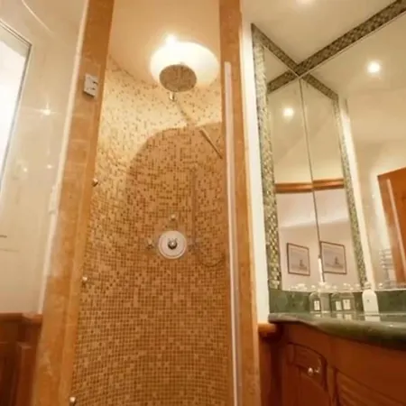 Seaside Serenity, Portside شقة