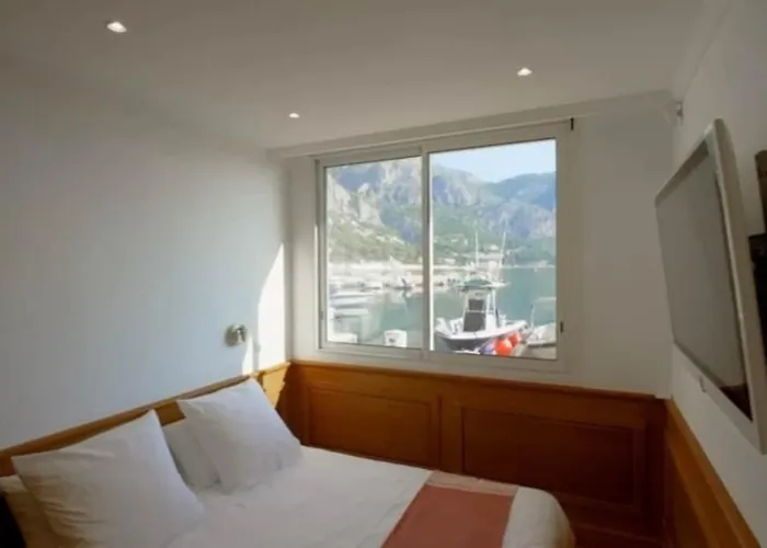 Seaside Serenity, Portside Apartamento