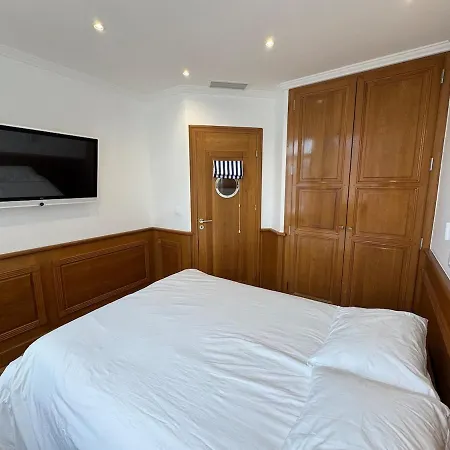 דירה Seaside Serenity, Portside