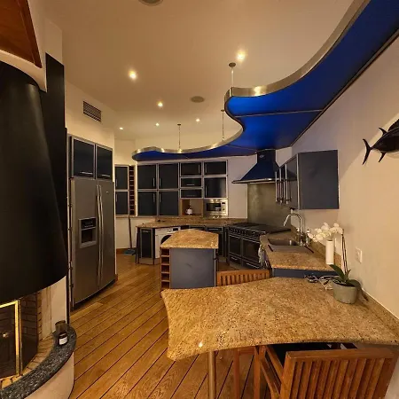 דירה Seaside Serenity, Portside
